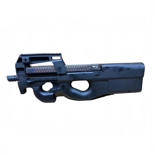 P90